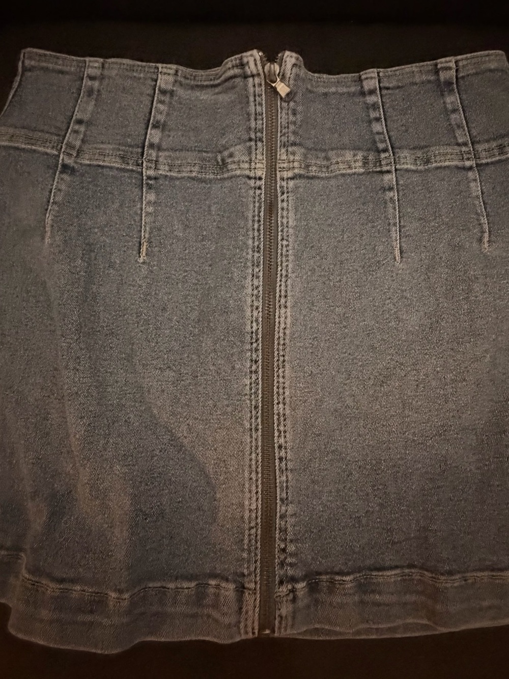 We The Free Medium Blue Denim Front Zipper Skirt. Size 31